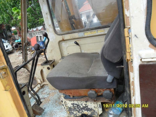 Komatsu PC200-2 ตามสภาพพร้อมใช้,ช่วงล่างดี