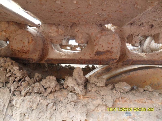 Komatsu PC200-2 ตามสภาพพร้อมใช้,ช่วงล่างดี