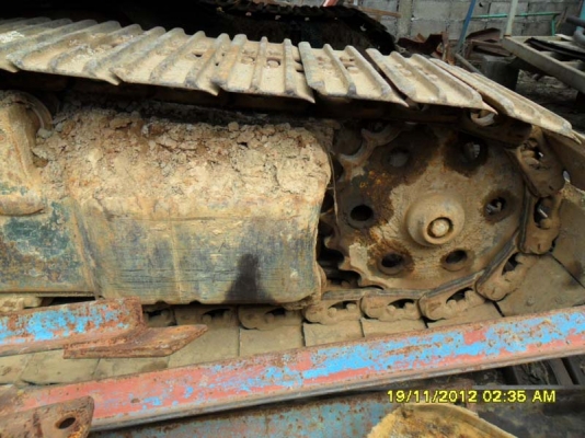 Komatsu PC200-2 ตามสภาพพร้อมใช้,ช่วงล่างดี