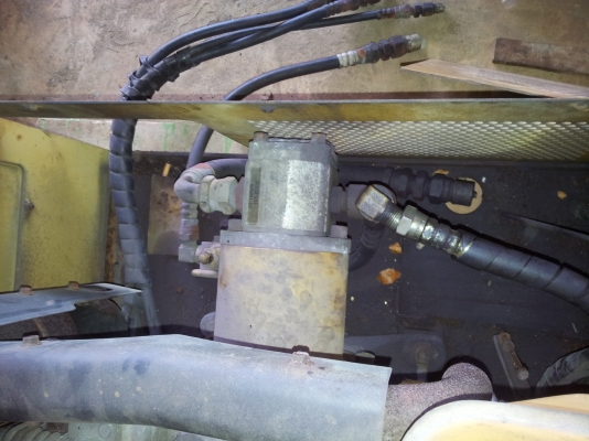 ขาย Hydrolic pump + Engine เก่าญี่ปุ่น