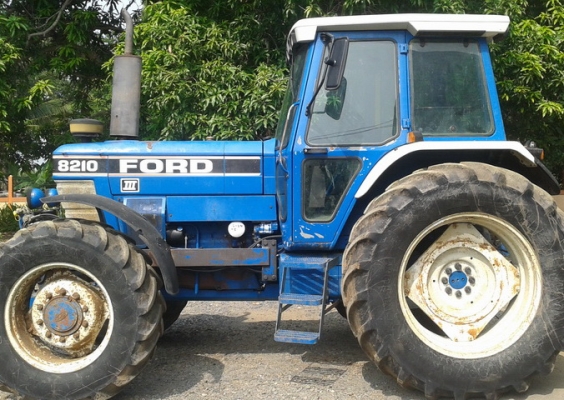 ขาย FORD 8210