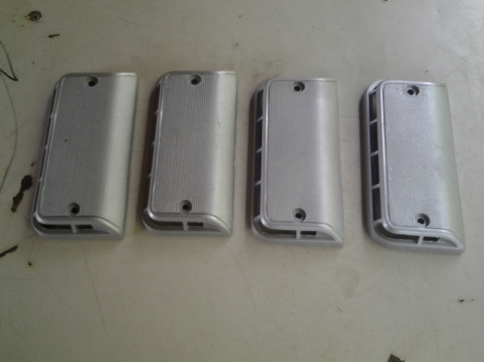 JOECLASSIC  ขายโลโก้DATSUN  MAZDA  และอื่นๆมากมายสนใจโทรด่วน..