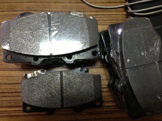 ผ้าเบรครถยนต์ ของใหม่จากโรงงาน เฉพาะ4X4นะครับ