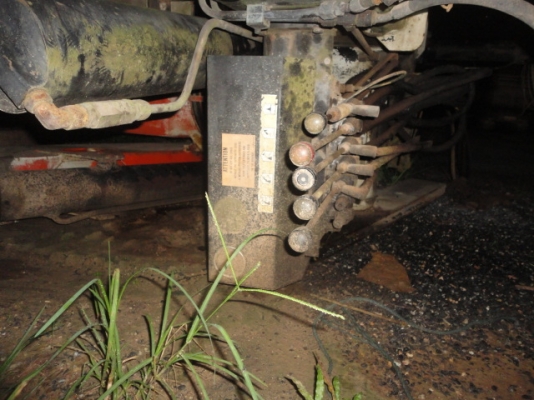 เครนเก้าตัน  สภาพสมบูรณ์  พร้อมขายค่ะ