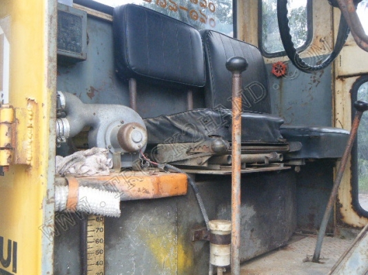 รถเกรด ยี่ห้อ MITSUI รุ่น HA46F