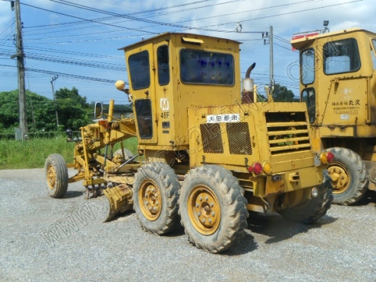 รถเกรด ยี่ห้อ MITSUI รุ่น HA46F