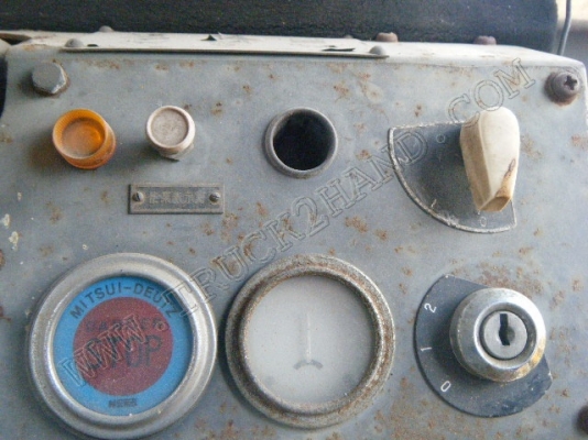 รถเกรด ยี่ห้อ MITSUI รุ่น HA46F