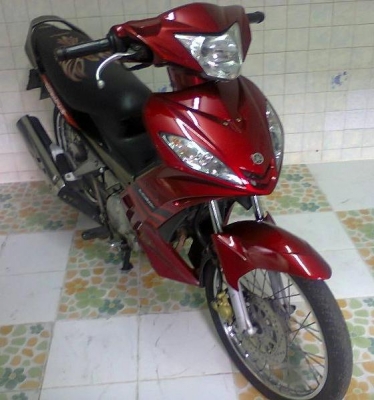 ขาย Yamaha Spark 135cc สีแดง จดทะเบียนปี49  พรบ.หมด ม.ค.56