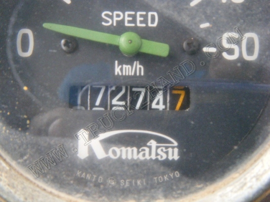 รถเกรด ยี่ห้อ KOMATSU รุ่น GD313H