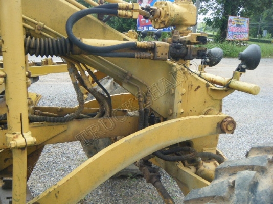 รถเกรด ยี่ห้อ KOMATSU รุ่น GD313H