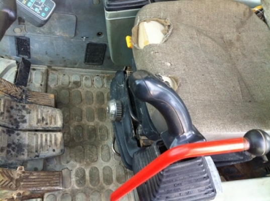 ขายรถแบคโฮ KOMATSU PC160-6K นำเข้าจากญิ่ปุ่น ชมVDOการทำงานได้ครับ ติดต่อ 089-8368497 ขายรถแบคโฮ KOMATSU PC160-6K นำเข้าจากญิ่ปุ่น ชมVDOการทำงานได้ครับ ติดต่อ 089-8368497