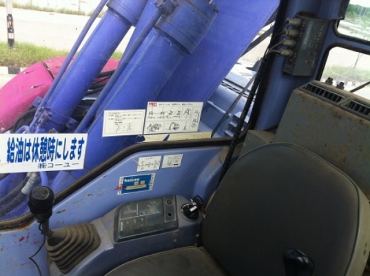 ขายแบ็คโฮ KOMATSU PC 128US นำเข้าจากญี่ปุ่น (เคร์่องปั้มเทียบรุ่น6)สภาพสวย พร้อมใช้งาน