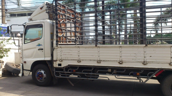 hino mega  FC4JJRA 165 ขาย 1,180,000