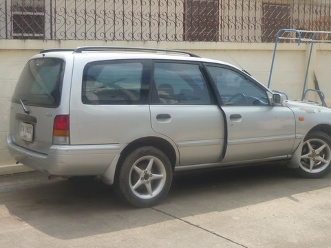 นิสสัน NV VAN ปี94 เครื่องหัวฉีด พวงมาลัยเพาเวอร์ 95000บาท