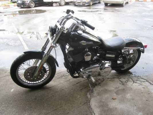 ขาย Harley Davidson รุ่น Dyna ปี2007 สนใจติดต่อ 081-144-0061 (คุณเอส)