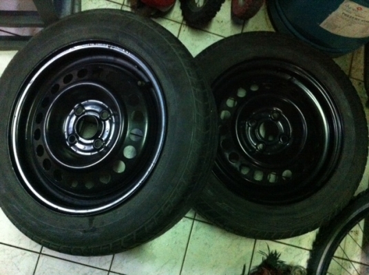 ขายล้อกะทะ ขอบ 15 พร้อมยางดอกยังเยอะ สภาถพร้อมใช้