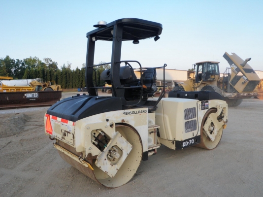 ขายรถบด INGERSOLL RAND DD70 รถนอกสวย ไม่เคยใช้งานในไทย