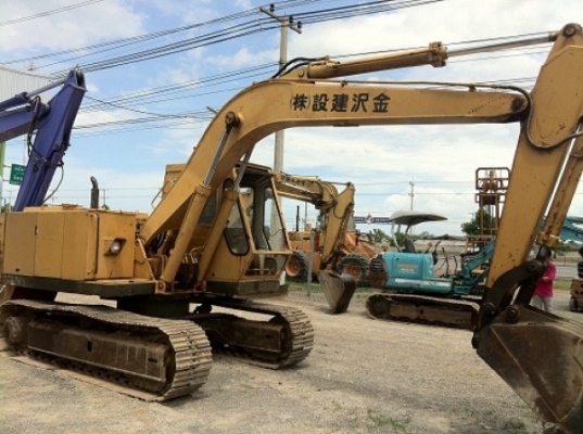 ขายด่วน รถแบคโฮ Komatsu PC120-2 ชม VDO การทำงานได้นะครับ สภาพสวยมาก นำเข้าจากญิ่ปุ่น ติดต่อ 089-8368497