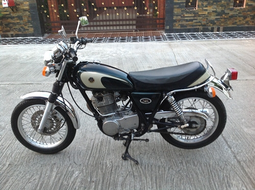 ***ขาย sr 400 ปี 2002 เดิมจ๋าเลยครับลองดูครับ**OHM คอนหวัน