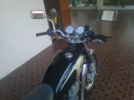 ***ขาย sr 400 ปี 2002 เดิมจ๋าเลยครับลองดูครับ**OHM คอนหวัน