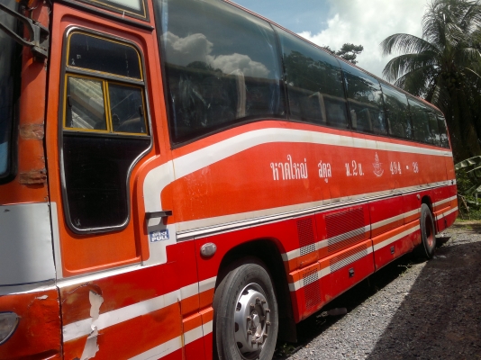 ขายรถบัส แอร์เบนซ์ ถูกๆๆด่วน 084-1987240
