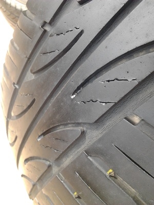 ขายยาง175/70/13 ปี 06 GOODYWAR 1 คู่   ราคา :  900.00  บาท