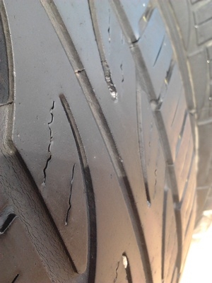 ขายยาง175/70/13 ปี 06 GOODYWAR 1 คู่   ราคา :  900.00  บาท