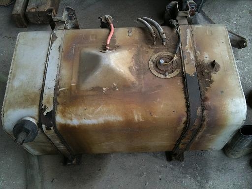 ขาย ถังน้ำมัน  Surf   + ถังน้ำมัน 2 ตัน