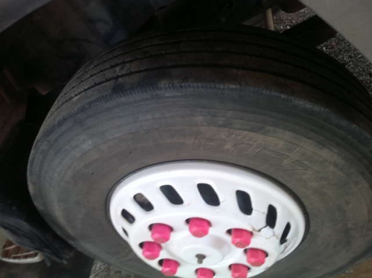 รถฮีโน่ 10 ล้อดั๊ม  FM3M  240 แรงม้า สนใจติดต่อ 081-6079515