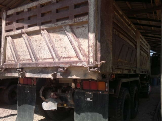 รถฮีโน่ 10 ล้อดั๊ม  FM3M  240 แรงม้า สนใจติดต่อ 081-6079515