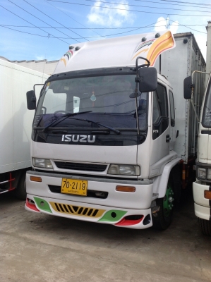 6ล้อตู้10บาน7.1ม. 195แรง