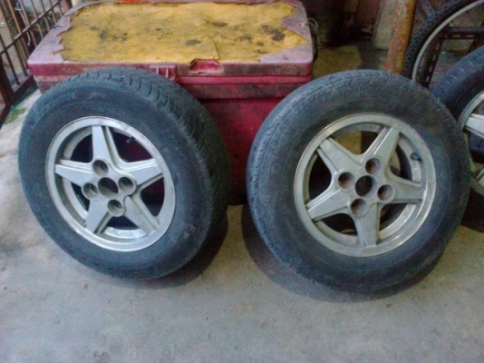 แม็กเรคโท 4 รู 100 พร้อมยาง 3500 บาทคับ