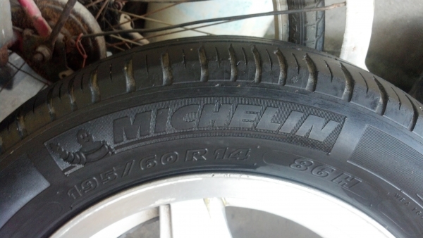 แม็กเรคโท 4 รู 100 พร้อมยาง 3500 บาทคับ