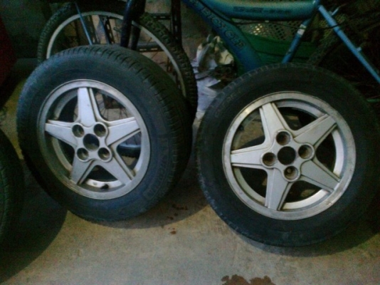 แม็กเรคโท 4 รู 100 พร้อมยาง 3500 บาทคับ