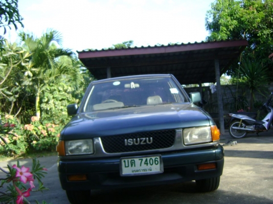 รถสวย เครื่องดี คัซซีสวย แอร์เย็น เอกสารพร้อมโอน