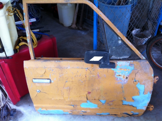 ขายประตู datsun 720