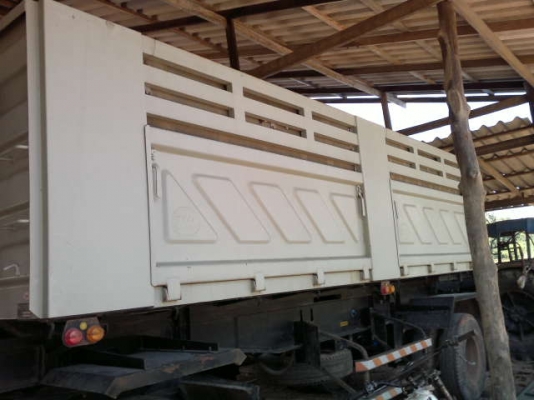 ขายห่างพ่วง สามมิต   2 เพลา  ปี 49  สนใจติดต่อ 081-6079515