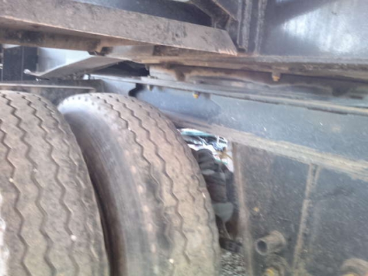 ขายห่างพ่วง สามมิต   2 เพลา  ปี 49  สนใจติดต่อ 081-6079515