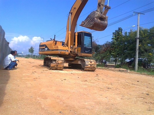 ขายด่วน!..รถแบคโฮ CAT 320 B สวยแน่น แรงขุดดี มีทะเบียน พร้อมแล้ว สำหรับการลุยงาน.