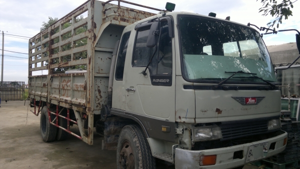 ขายรถ 6 ล้อ กระบะคอกเกษตรไม่ดั้ม HINO FE-173 วางหัวสิงไฮเท็ก รถพร้อมใช้ สนใจรีบจองด่วน