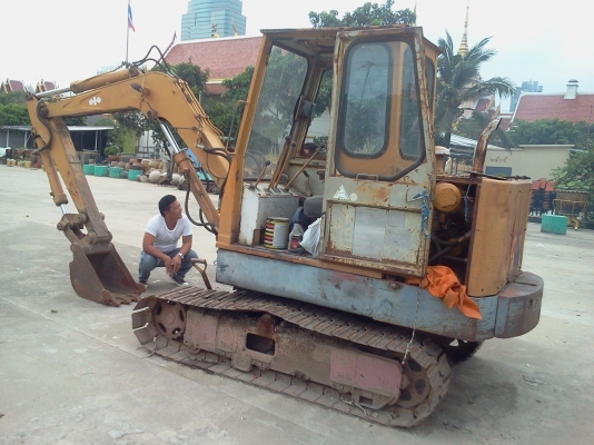 ขายรถแบคโฮKOMATSU PC40 รุ่น1 โทร 084-055-7743 ขายรถแบคโฮKOMATSU PC40 รุ่น1 โทร 084-055-7743