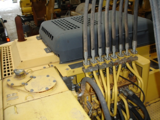 Komatsu PW200-7K นำเข้าจากอังกฤษ สภาพสวยมาก ราคาไม่แพงครับ