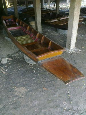 ขายเรือเข็มไม้สัก 10 ศอก พร้อมใช้