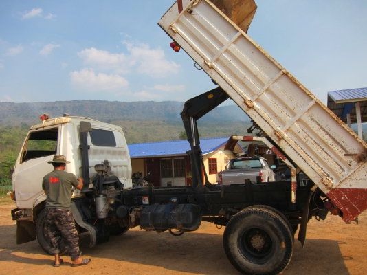 ฮีโน่ 6 ล้อดั๊ม KM777