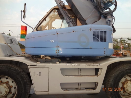 .ขายรถเครน 8 ตัน KOMATSU  LW80M-1 ปี 1996 สภาพดีพร้อมใช้งาน นำเข้าจากญี่ปุ่น ยังไม่เคยผ่านงานในไทย พร้อม ทะเบียน