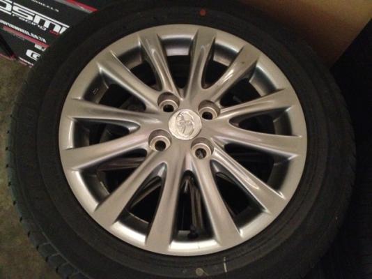 ยาง + แมกซ์ ถอดรถ TOYOTA VIOS ป้ายแดง 185/60-15 ดันลอป สภาพดีมาก