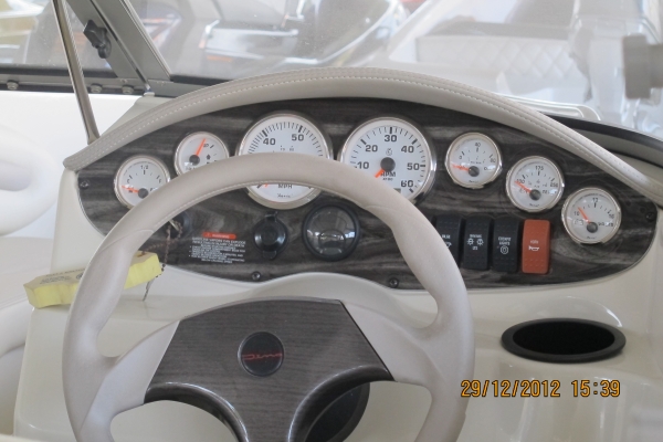 ใหม่มาก ขายเรือ  STINGRAY  18.5 ฟุต เครื่อง VOLVO 3.0 ปี 2007 เรือนำเข้า USA ราคาถูกที่สุด