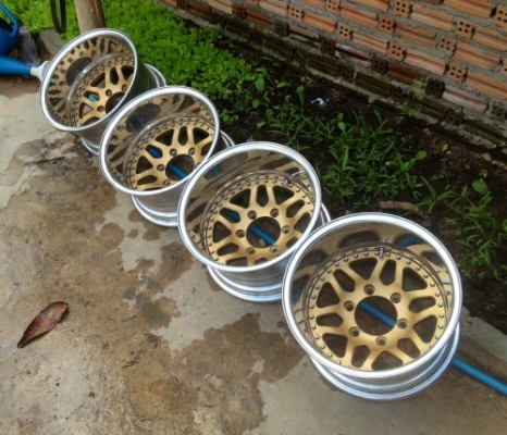 ขายล้อ 2 ชิ้นแท้ Bridgestone ขอบ 15x8 ใส่ 6 รูกระบะ กลับออฟเซตได้ ลึกๆ 6 นิ้ว!!!