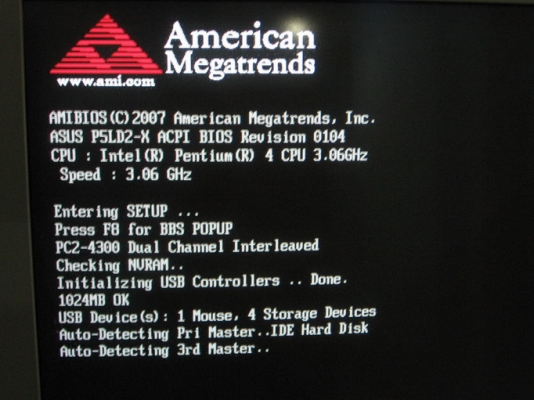 ขายคอมพิวเตอร์ตั้งโต๊ะมือสอง