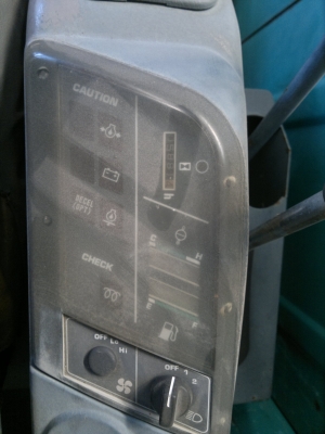 รถขุดเล็ก KOMATSU PC20-7 แทร็กยางใหม่ สภาพดี ใช้งานได้เลย รถนอกนำเข้าจากญี่ปุ่น ไม่เคยใช้ในไทย ติดต่อ มานะ 085-9049669